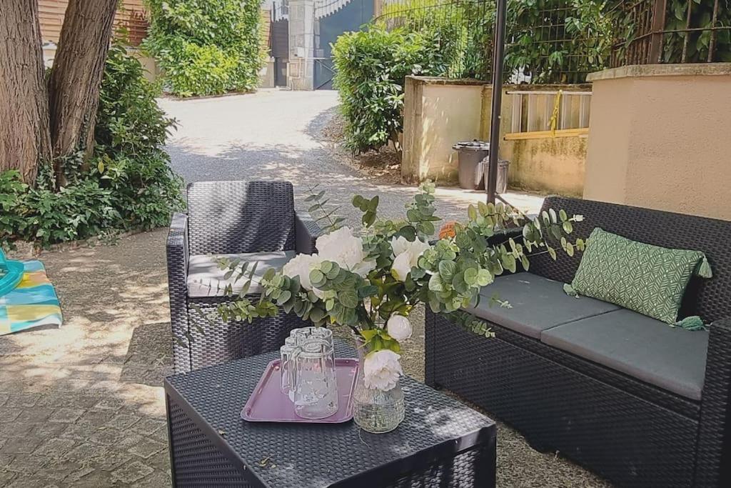 Grand Gite - Le Saint-Chrirtophe Châteauroux Extérieur photo