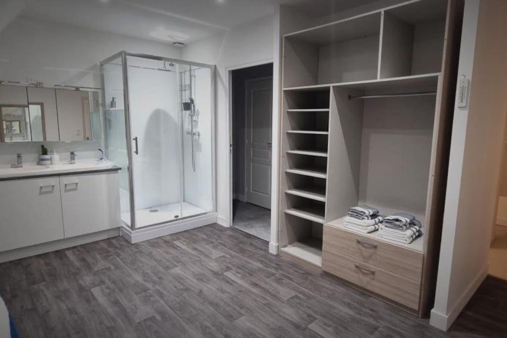 Grand Gite - Le Saint-Chrirtophe Châteauroux Extérieur photo